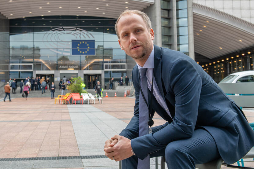 Jelmer Hofkamp, supervisor trainees bij het Europees Parlement